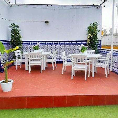Residencia Viriato Hostel Севиля Екстериор снимка